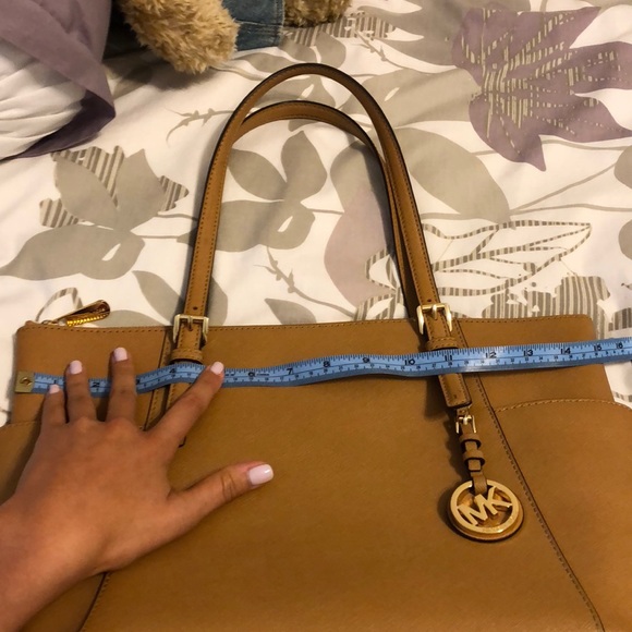 Measurements - Picture 2 of 3